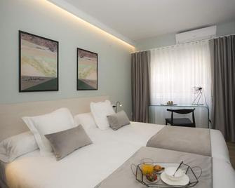 Palacios Rooms by SingularStays - Valencia - Bedroom