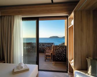 Canvas Villas By the Sea - Agia Pelagia - Balcony