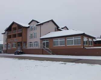 Hotel Amarilis - Netretić - Building
