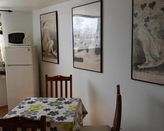 Lagarfell Studios - Egilsstadir - Salle à manger