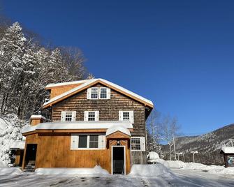 Turn of River Lodge - קילינגטון - בניין