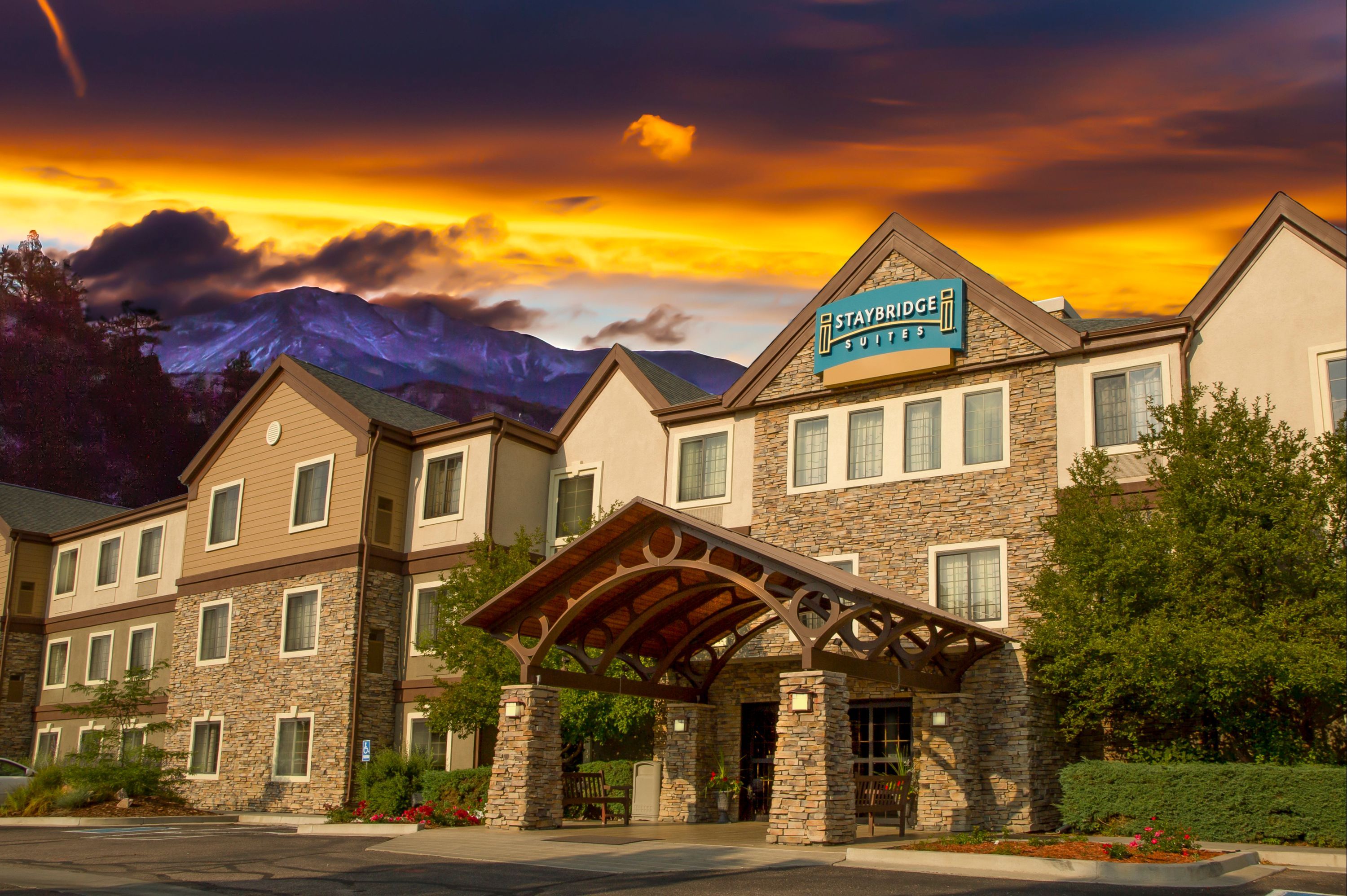 Staybridge Suites Colorado Springs North By IHG - קולרדו ספרינגס - בניין