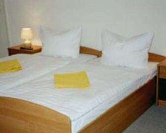 Pension Wedding - Berlin - Schlafzimmer