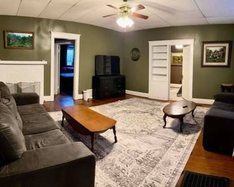Jade Junction - Newly Remodeled 3 Br/1 Ba - Olney - Sala de estar