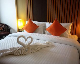 Breezotel - Patong - Bedroom