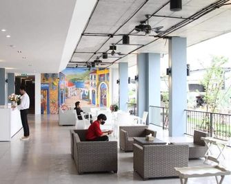 Esc Park Hotel - Pathum Thani