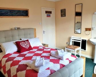 Avoncourt Lodge - אילפרקומב - חדר שינה