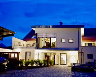 Apartment 4 - Guesthouse Andrea Herzig - Breisach am Rhein - Gebäude