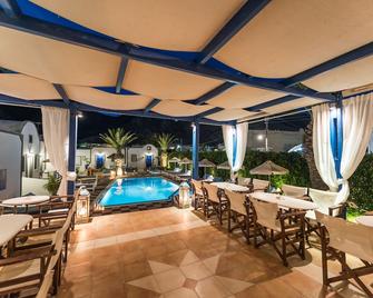 Anezina Villas - Perissa - Zwembad