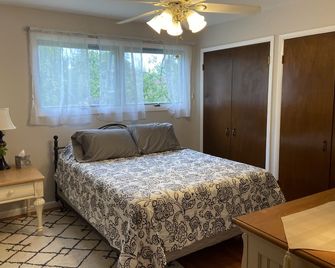 Excellent FingerLakes- Owasco lake waterfront vacation home-Kayakers paradise!! - Auburn - Quarto