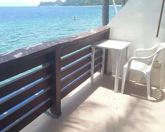 Dolphin Bay Resort Puerto Galera - Abra de Ilog - Balcony