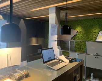 ibis Styles Pamplona Noain - Noain - Reception