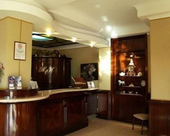 Hotel Hermitage Capua - Vitulazio - Front desk