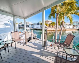 Mile Marker Mahi - Venture Out #465 - 쿠조키 - 발코니