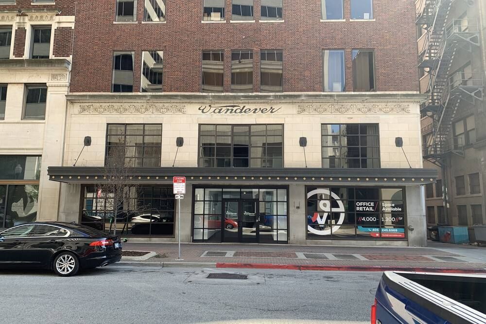 Perfectly Located Modern Apartment-Gym Access - Tulsa - Gebouw
