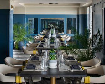 ROK Hotel Kingston, Tapestry Collection by Hilton - Kingston - Lounge