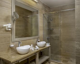 Republica Hotel Yerevan - Jerevan - Camera da letto