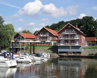 Hotel Restaurant Bootshaus - Achim