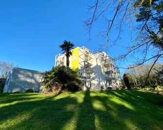 B&B HOTEL Brest Port du Moulin Blanc - ברסט - בניין