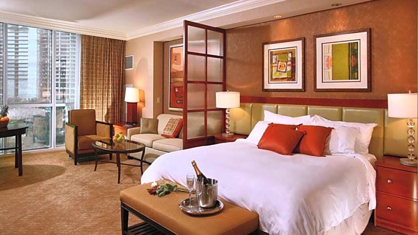 Las Vegas Suites at The Signature