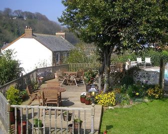 Saffron House Hotel - Combe Martin - Patio