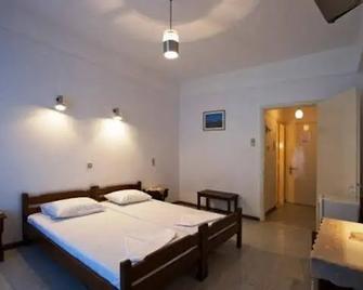 Hotel Galini - Парга - Спальня