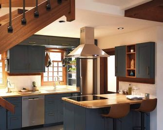 Design-forward retreat, walkable to Callicoon - Tyler Hill - Cocina
