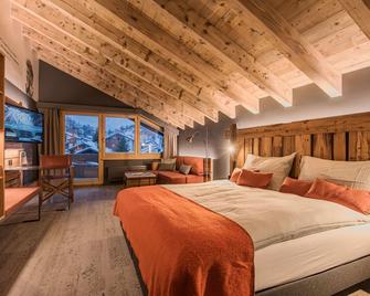 Basecamp Hotel - Zermatt - Bedroom