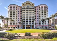 Sunny Hammock Beach Condo Balcony with Ocean Views! - Palm Coast - Building