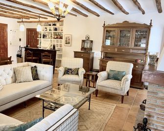 El Amparo - Santa Cruz del Comercio - Sala de estar