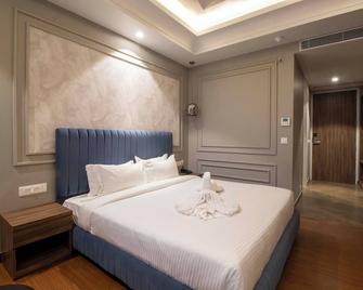 The Madelinne Hotel - Muzaffarnagar - Habitación