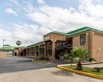 Quality Inn Alexandria - Alexandria - Bygning