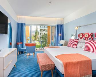 Pestana Casino Studios - Funchal - Bedroom