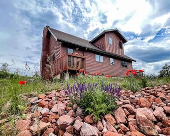 The Cozy Fox Cabin - Livermore - Edificio