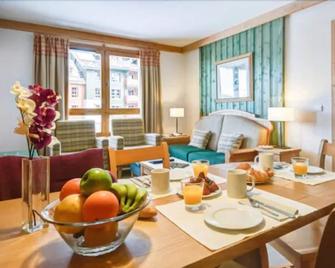 Arc 1950 Le Village Premium Residence - Bourg-Saint-Maurice - Dining room