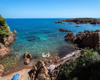 Sowell Residences Chênes Verts - Saint-Raphaël