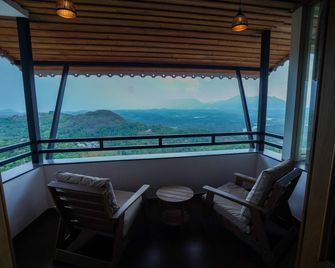 Mount Xanadu Resorts - Ambalavayal - Balcony