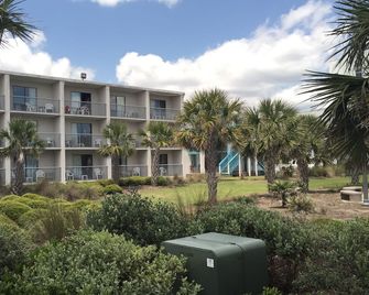 Admiral Motor Inn - Myrtle Beach