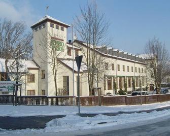 Jembo Park Hotel - Jena - Gebäude