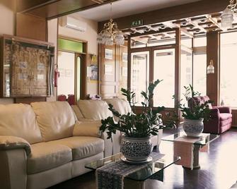 Grifone Hotel - פרוג'ה - לובי