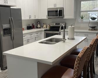 Entire Brand New house in historic Monticello Fl - Monticello - Кухня