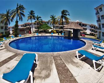 Suites Las Palmas Hotel & Villas - Manzanillo - Zwembad