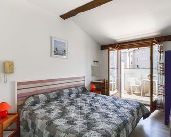 Le Preconil - Sainte-Maxime - Bedroom