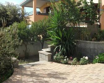 Guesthouse Affittacamere Goloritze - Cala Gonone - Außenansicht