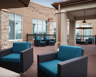 هيلتون جاردين إن جالوب - غالوب - شرفة مرصوفة