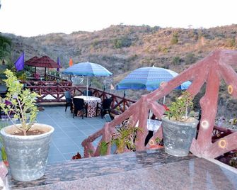 Rudraksh Hotel And Restaurant Kumbhalgarh - Kumbhalgarh - Balcony