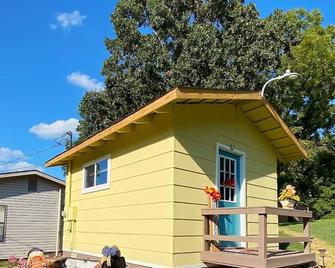 Tiny Home of Harrison - Harrison - Building