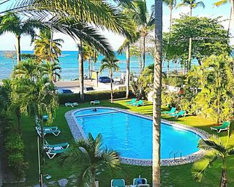 La Dolce Vita Beachfront Apt 2 - Las Terrenas - Havuz