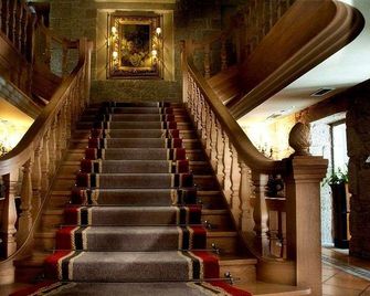 Pazo Los Escudos Hotel Spa & Resort - Віго - Сходи