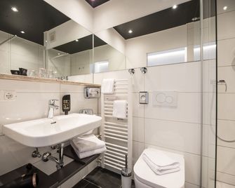 Aktivital Hotel - Bad Griesbach - Badkamer